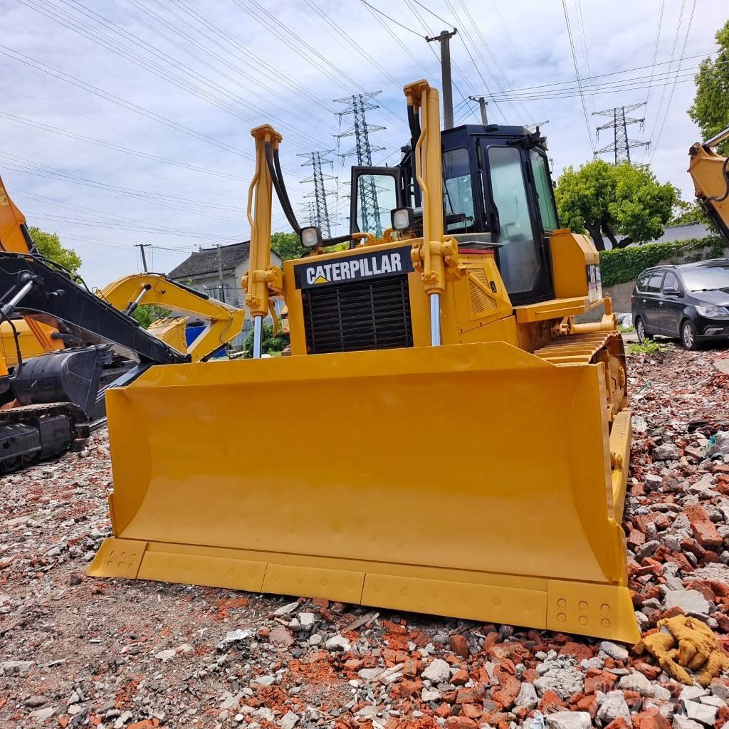 CAT D 6 G Buldožeri gusjeničari