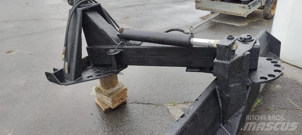 Esko 250 H Plugovi za putove