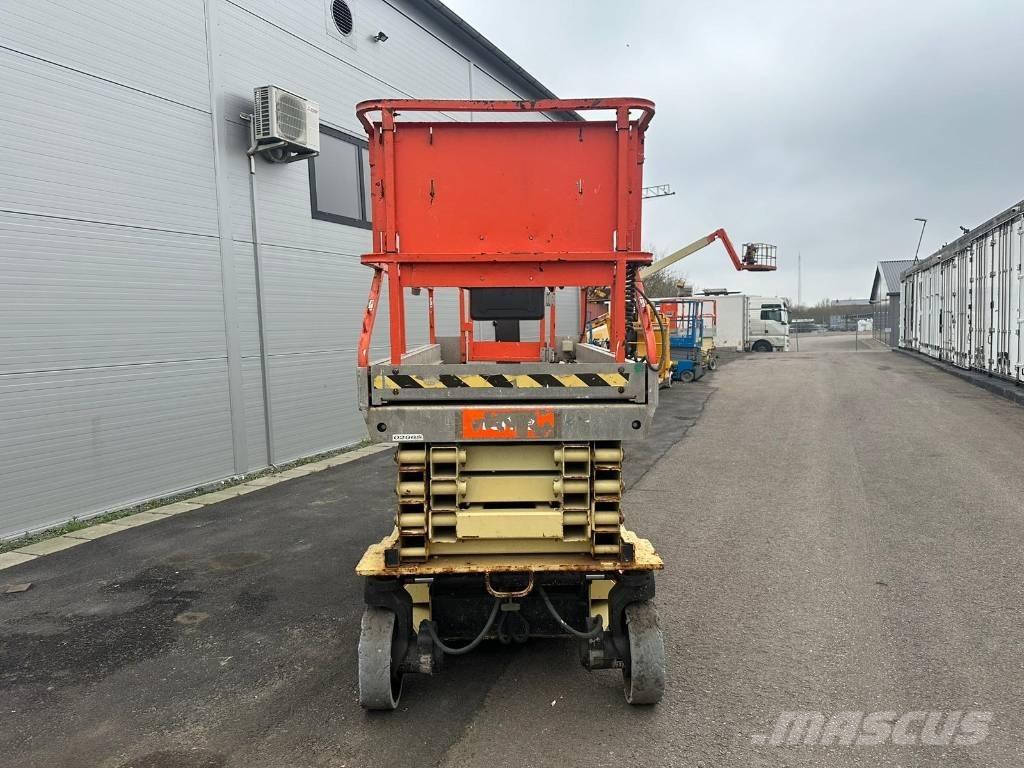 JLG 3246 ES Škaraste platforme