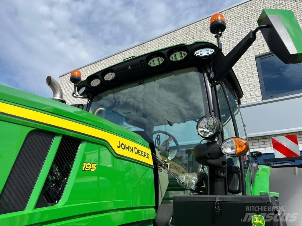 John Deere 6R195 Traktori