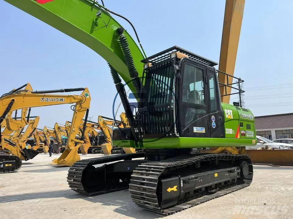 CAT 320 D 2 Bageri gusjeničari