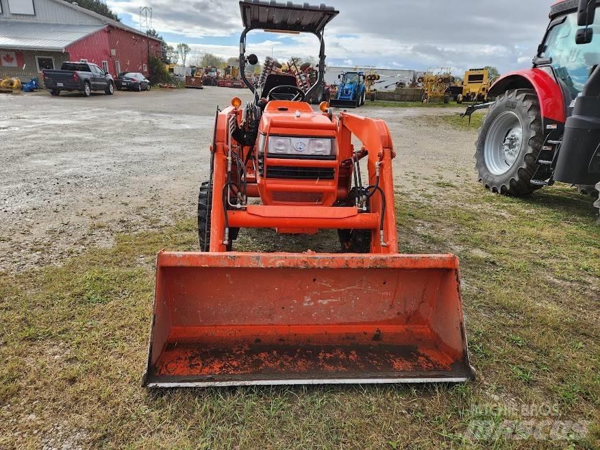 Kubota L 3400 DT Traktori