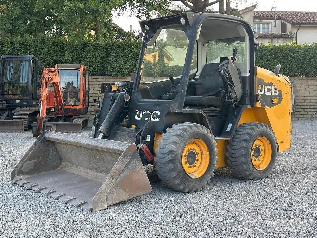 JCB 225 Mini utovarivači