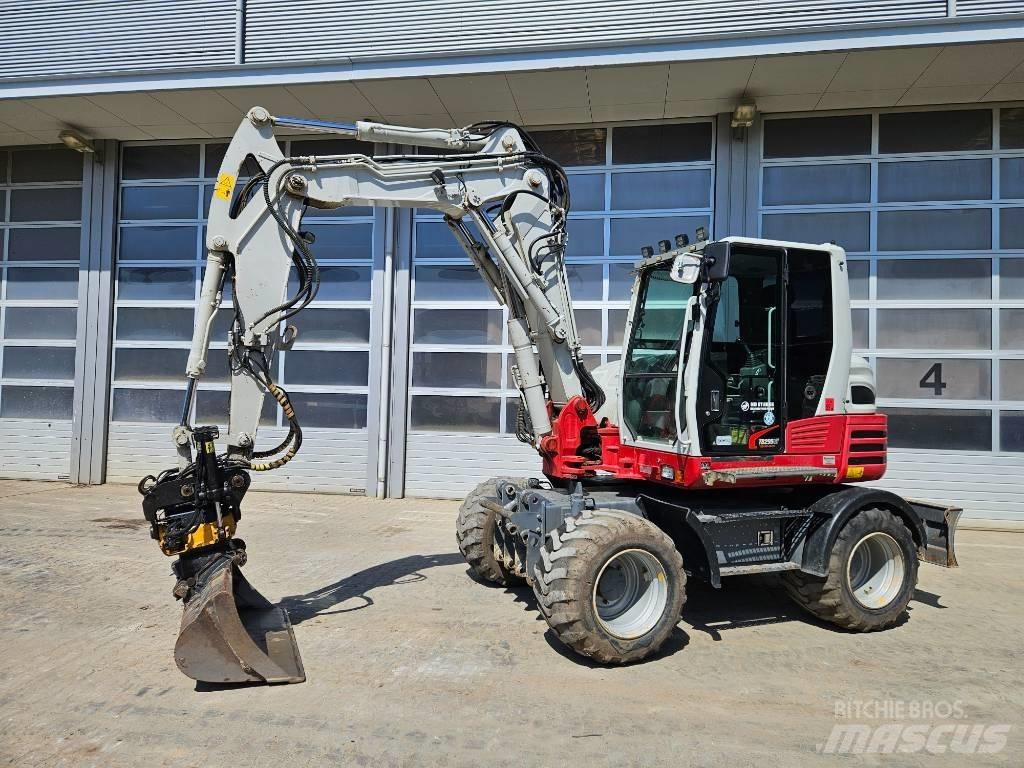 Takeuchi TB295W Bageri na kotačima