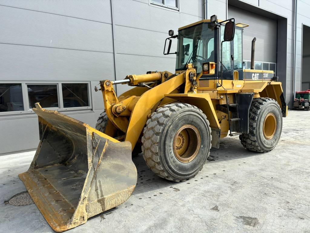 CAT 938F Utovarivači na kotačima