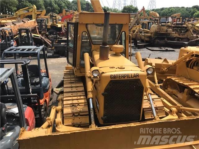 CAT D 6 D Buldožeri gusjeničari