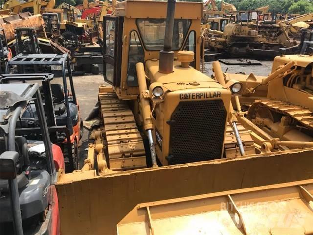 CAT D 6 D Buldožeri gusjeničari