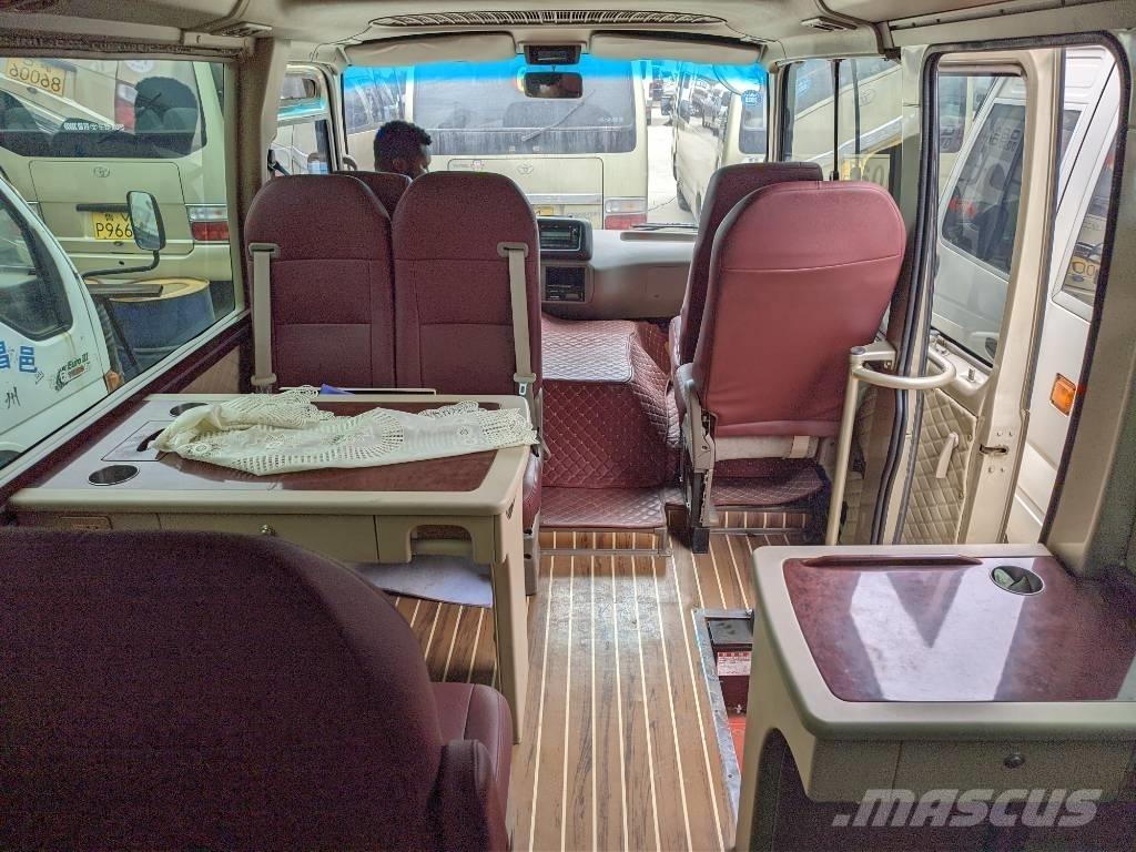 Toyota Coaster Bus Mini autobusi