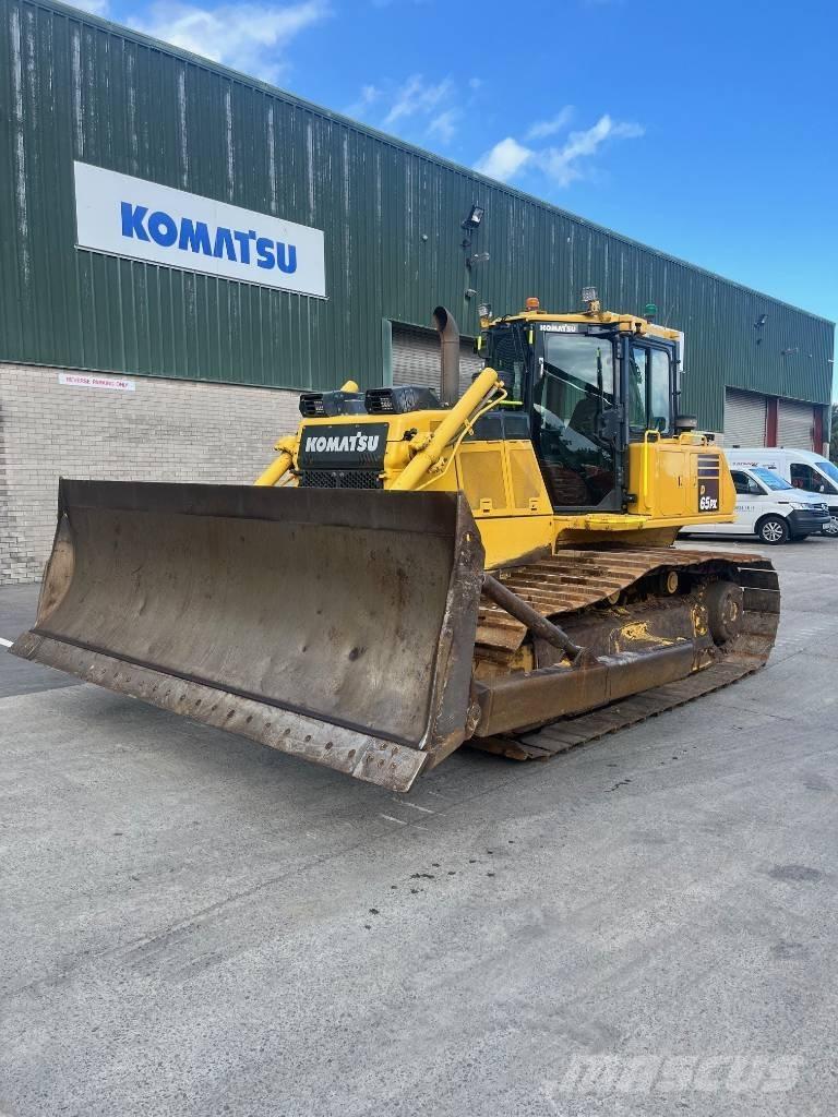 Komatsu D65PX-18E0 Buldožeri gusjeničari