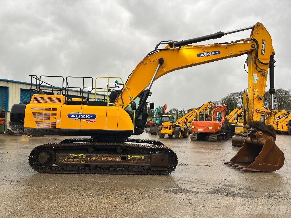 JCB JS370 LC Bageri gusjeničari