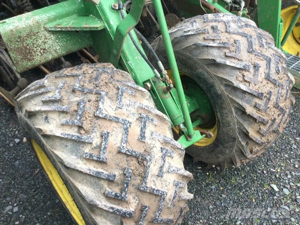 John Deere 750 A Kombinirane sijačice