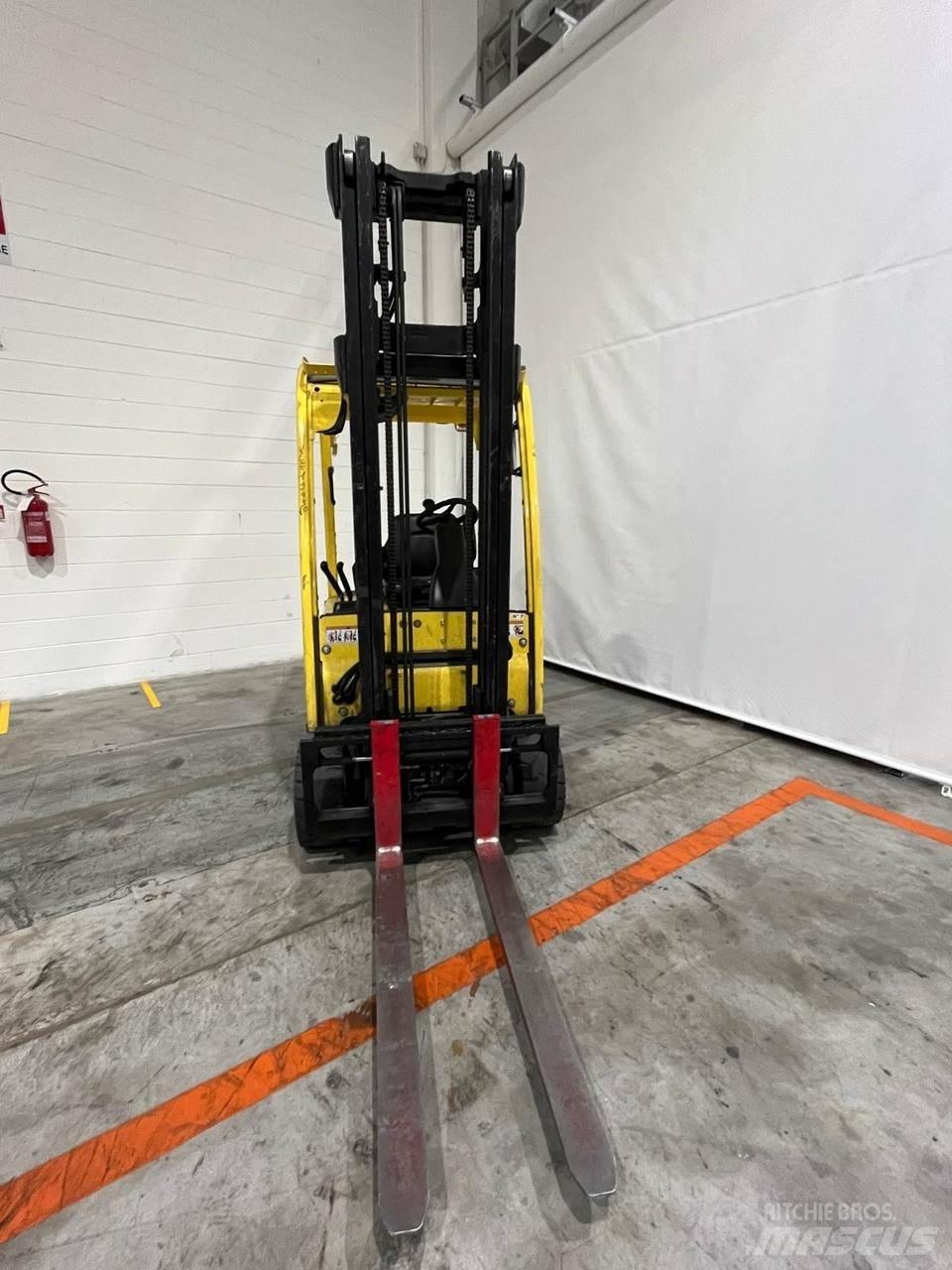 Hyster J2.0XN Električni viličari