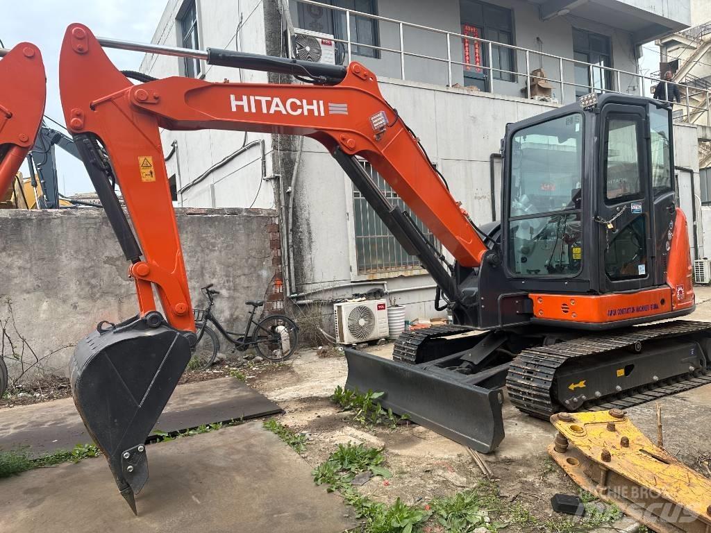 Hitachi ZX68USR-5A Mini bageri <7t
