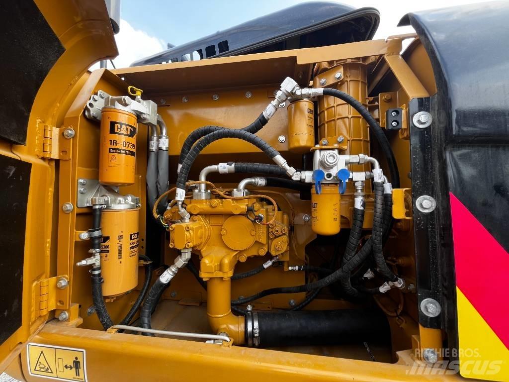 CAT 320 D2L Bageri gusjeničari