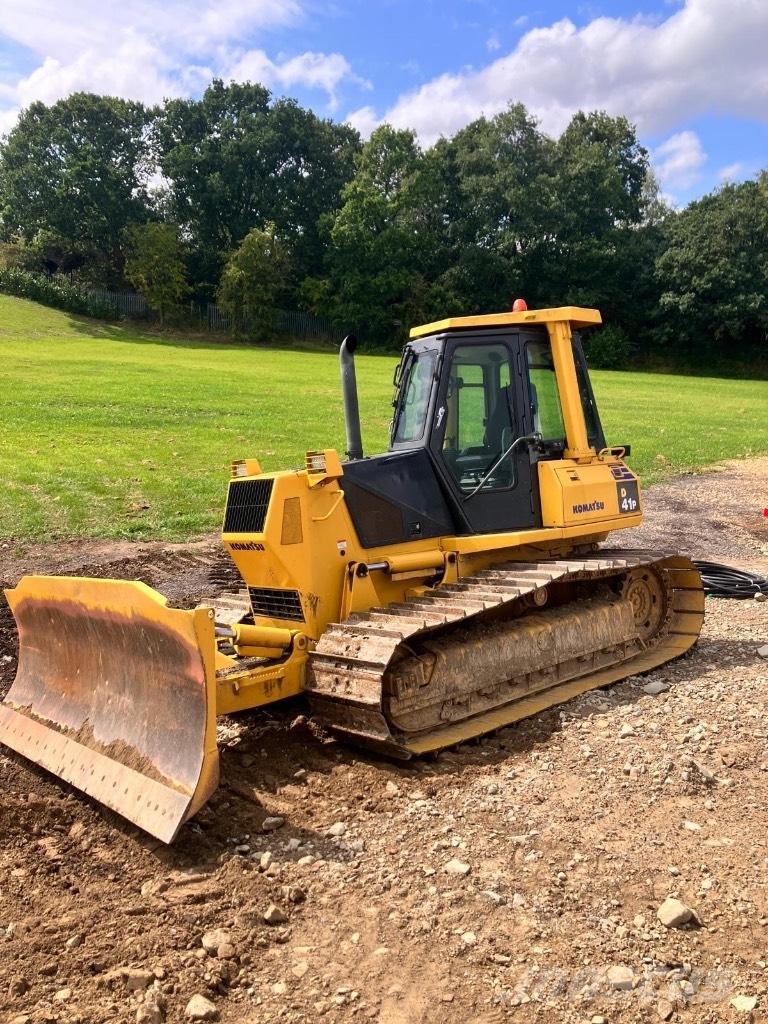 Komatsu D 41 P-6 Buldožeri gusjeničari