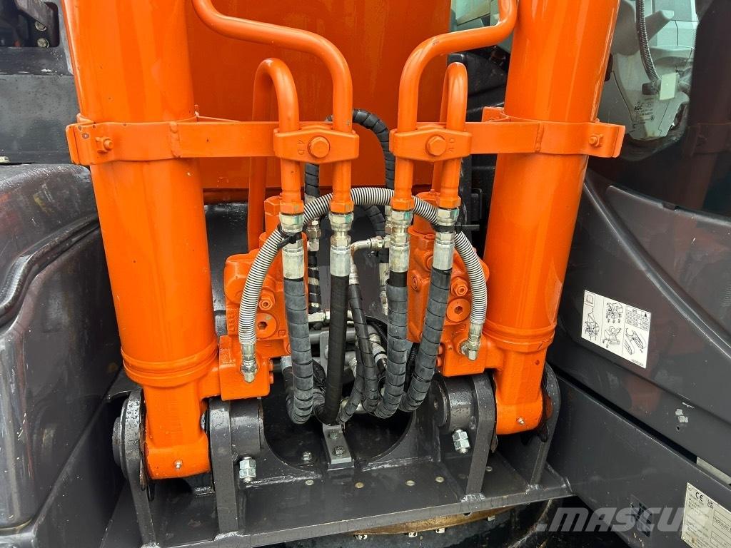 Hitachi ZX130 LCN-7 Bageri gusjeničari