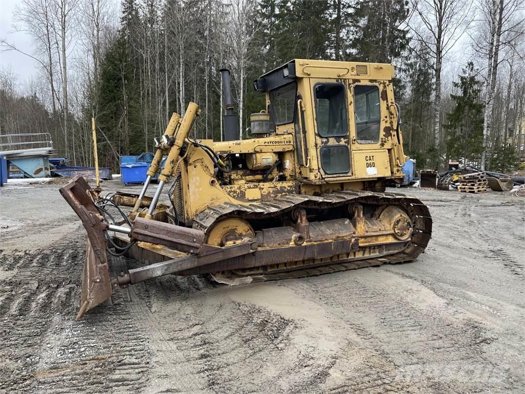 CAT D6D Buldožeri gusjeničari