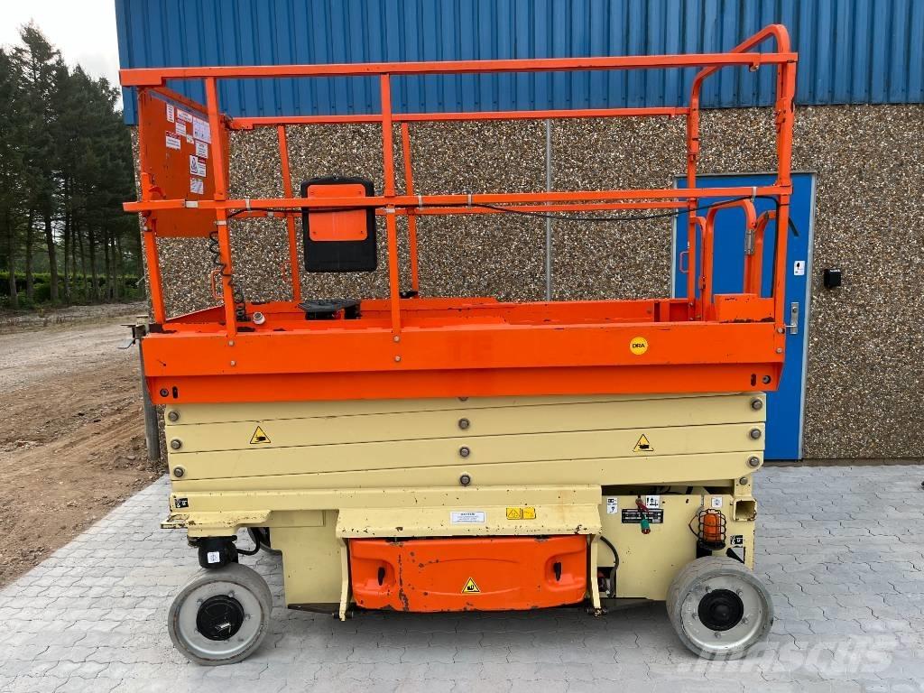 JLG 3246 ES Škaraste platforme