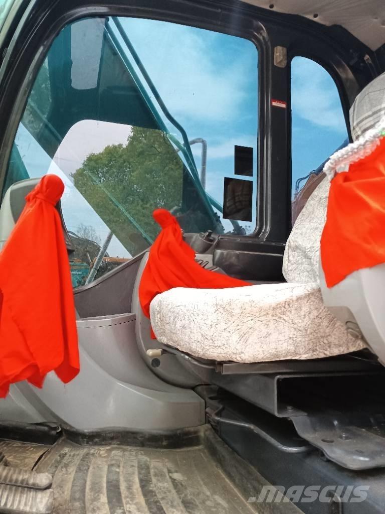 Hitachi ZX 135 U-5 Bageri gusjeničari
