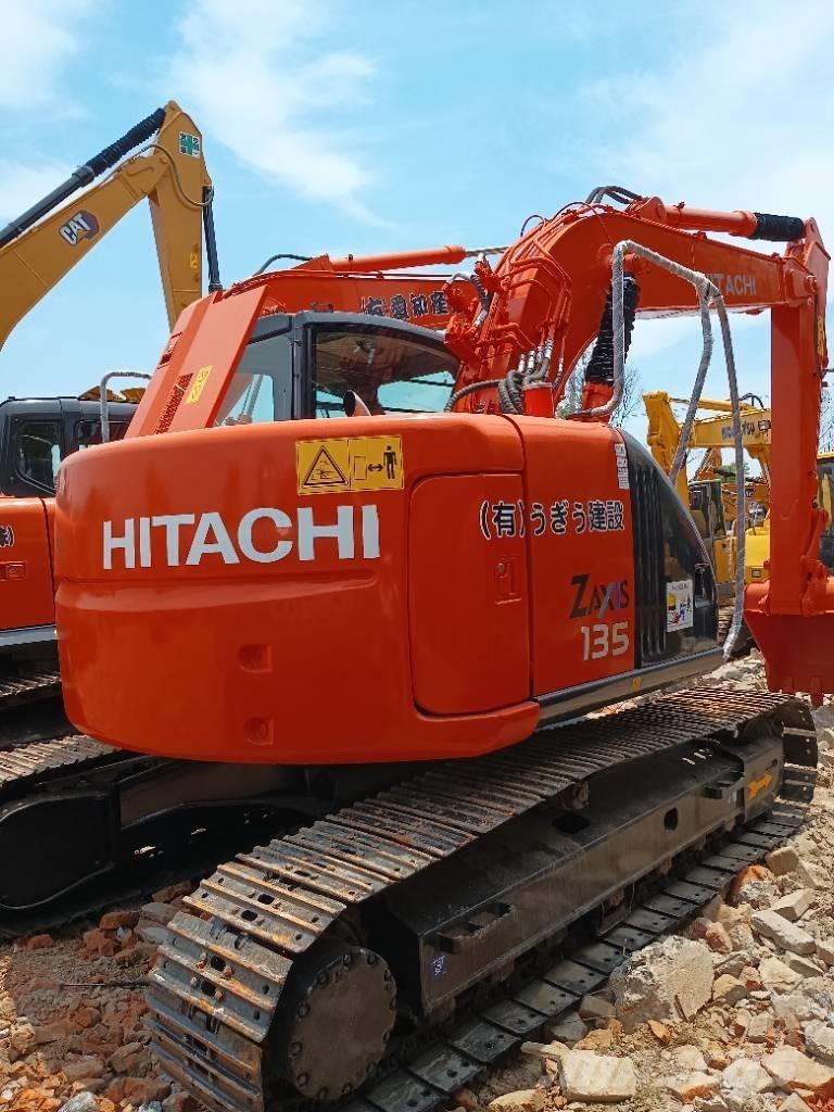 Hitachi ZX 135 U-5 Bageri gusjeničari