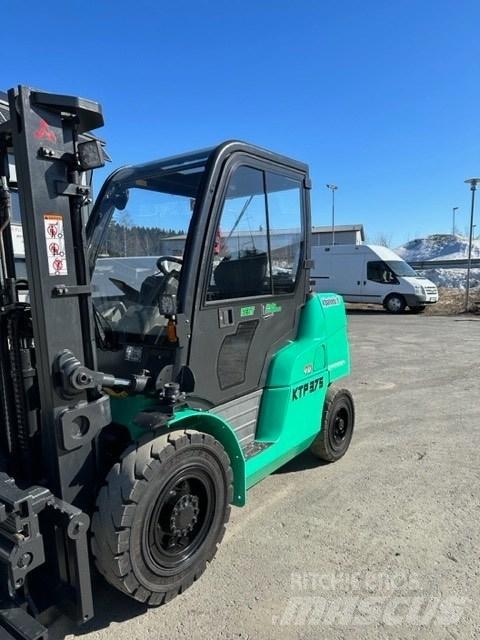 Mitsubishi FD40N Dizelski viličari
