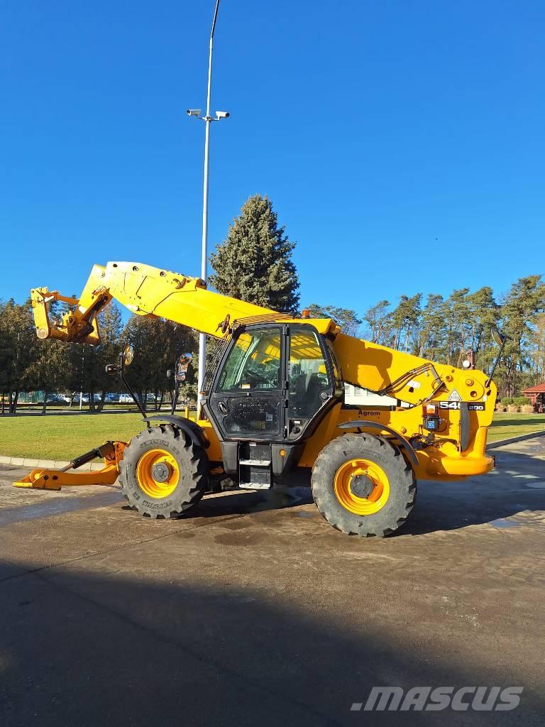 JCB 540-200 540-200 Višenamjenski utovarivači