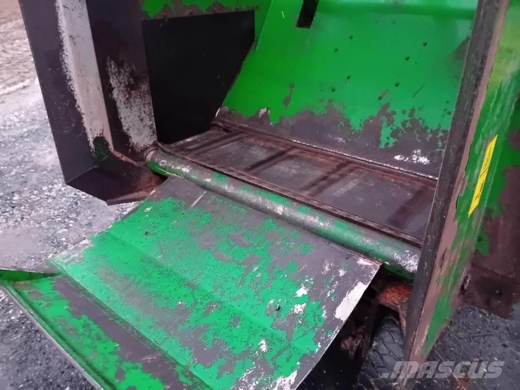 Agronic 140 4WD Mikser hranilice