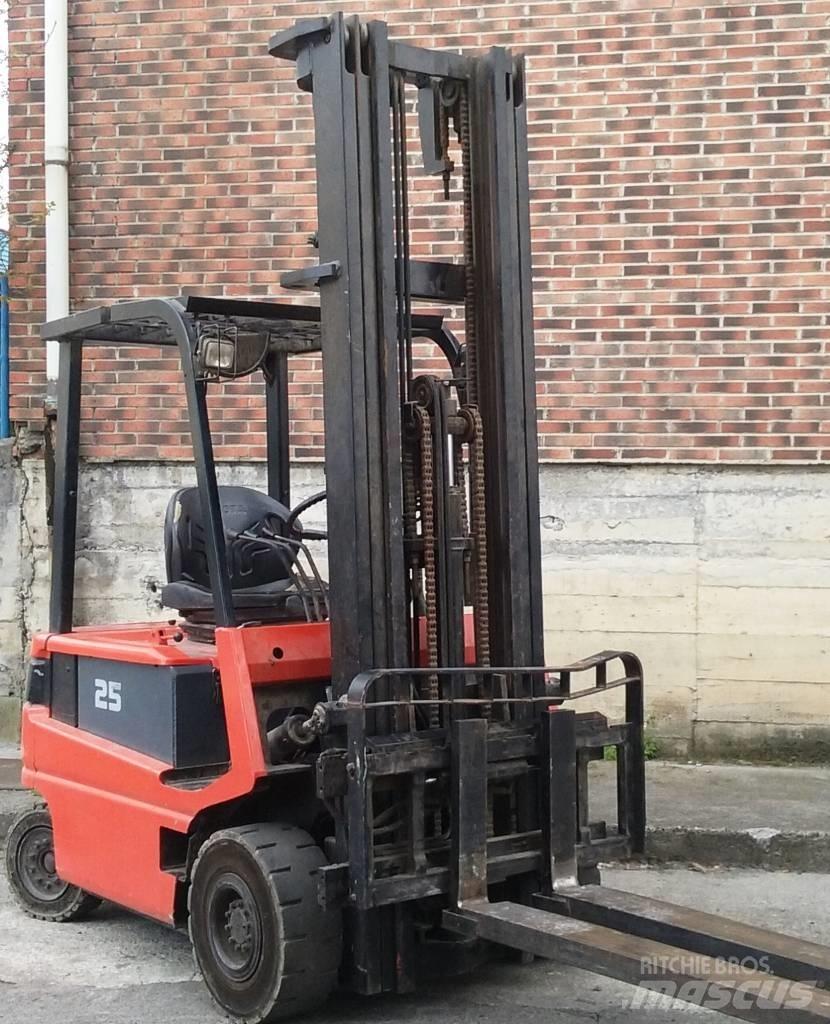 Toyota FBMF25 Električni viličari