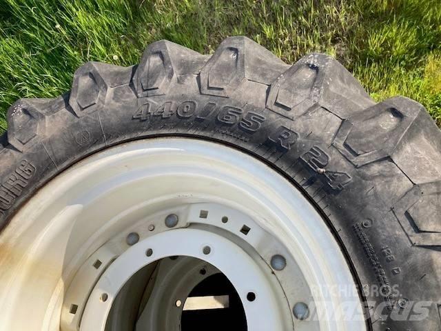 Trelleborg 440/65R24 Gume, kotači i naplatci