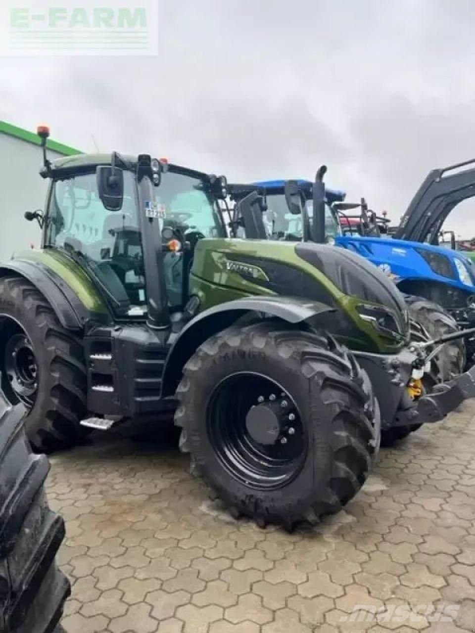 Valtra t215a Traktori