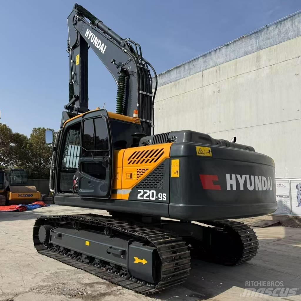 Hyundai R220-9S Bageri gusjeničari