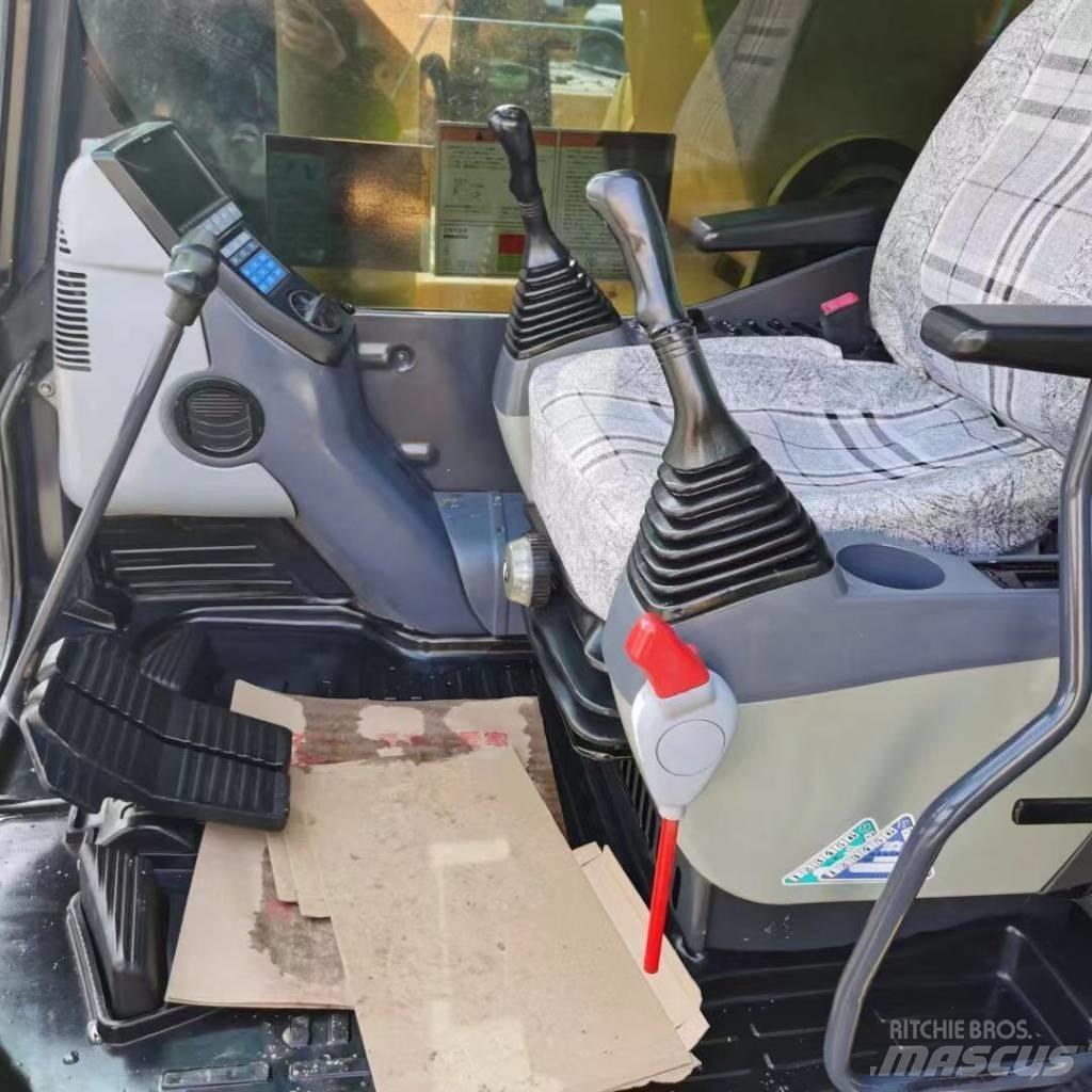 Komatsu 450LC-8 Bageri gusjeničari