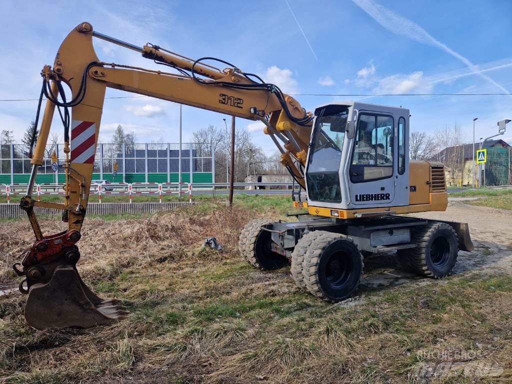 Liebherr 312 A Bageri na kotačima