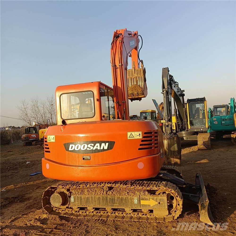 Doosan DH80G Midi bageri 7t – 12t