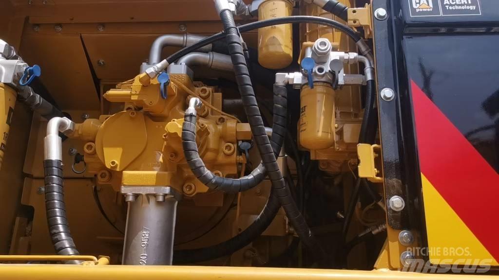 CAT 340 Bageri gusjeničari