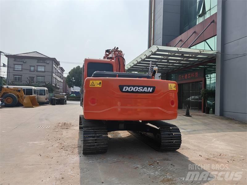 Doosan DX150 Bageri gusjeničari