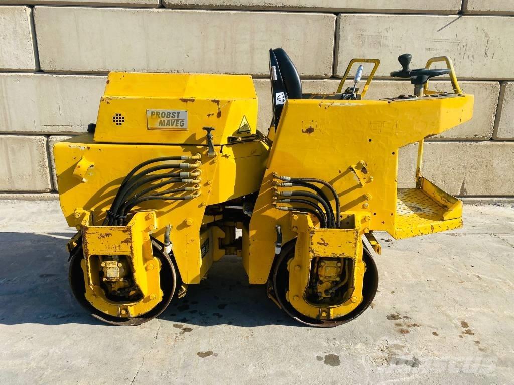 Bomag BW 75 AD Valjci sa dvojnim bubnjem