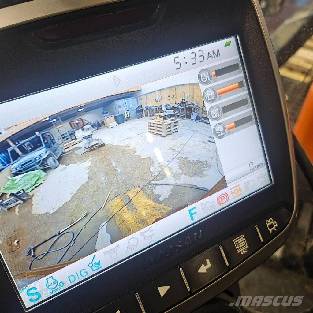 Doosan DX 170 W Bageri na kotačima