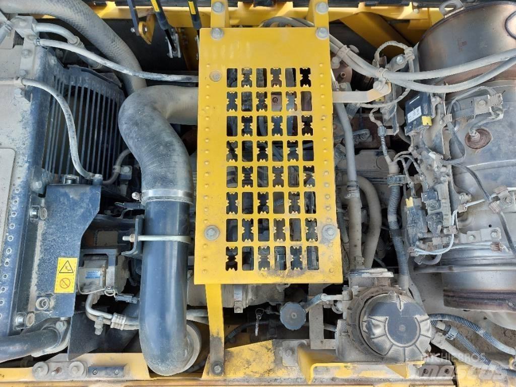 Komatsu HB365LC-3 Bageri gusjeničari
