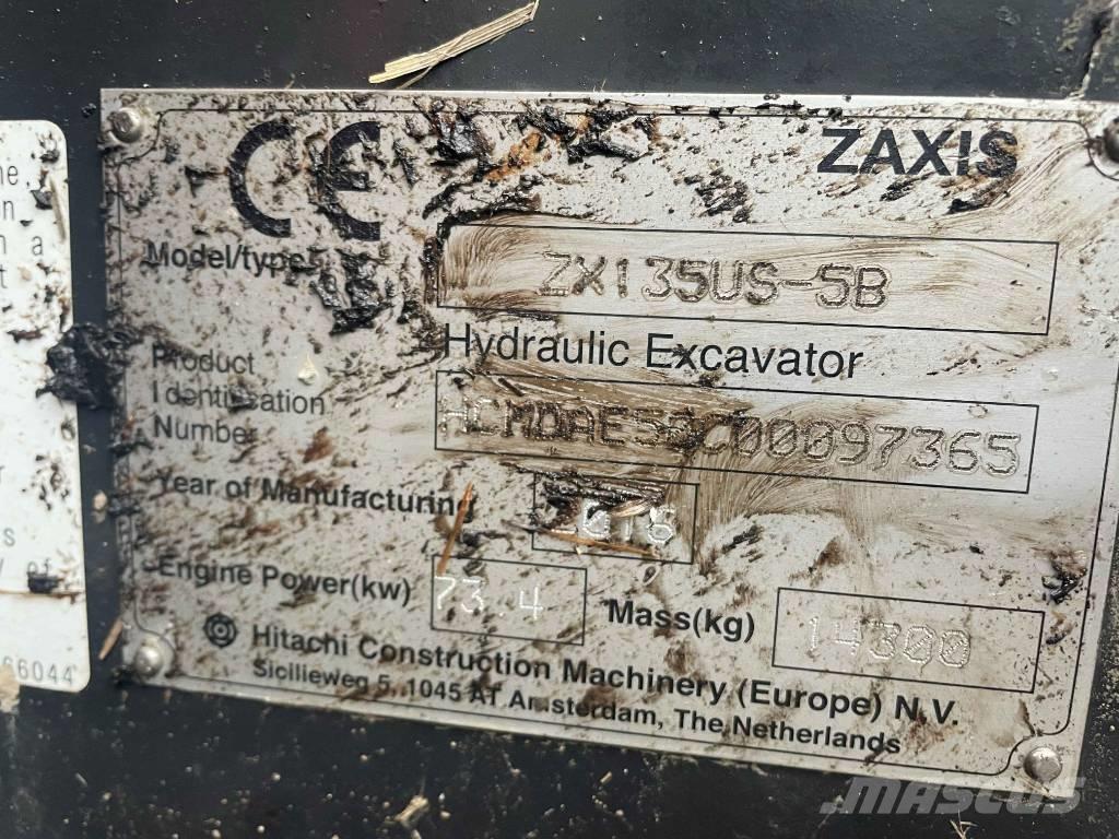 Hitachi ZX 135 US-5B Bageri gusjeničari