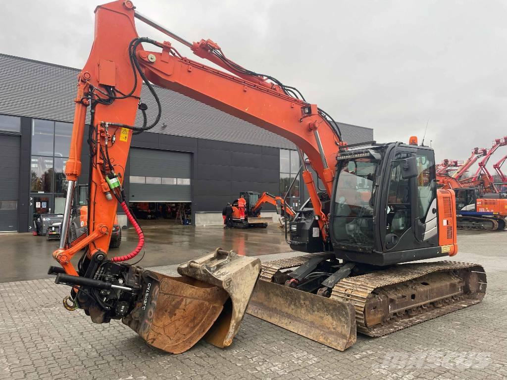 Hitachi ZX 135 US-5B Bageri gusjeničari
