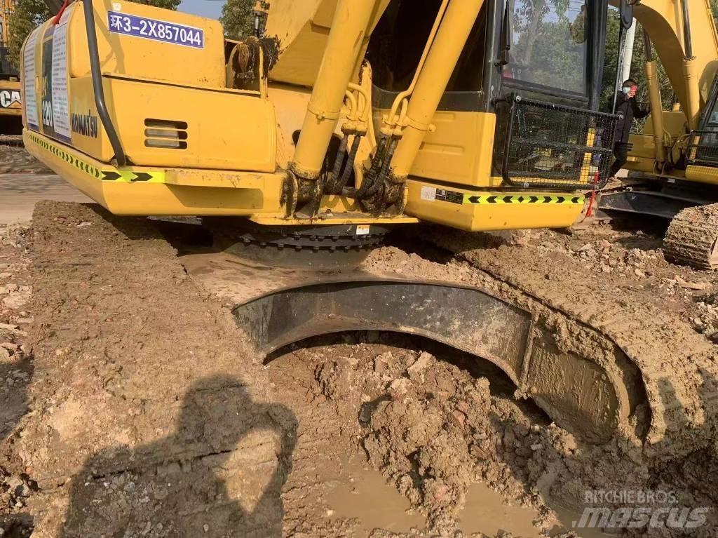 Komatsu PC 220-8M0 Bageri gusjeničari