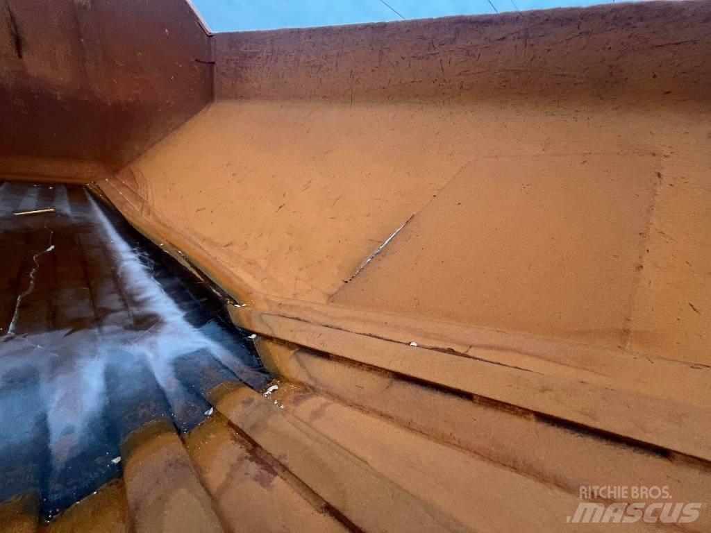 Doosan MT 41 Zglobni demperi