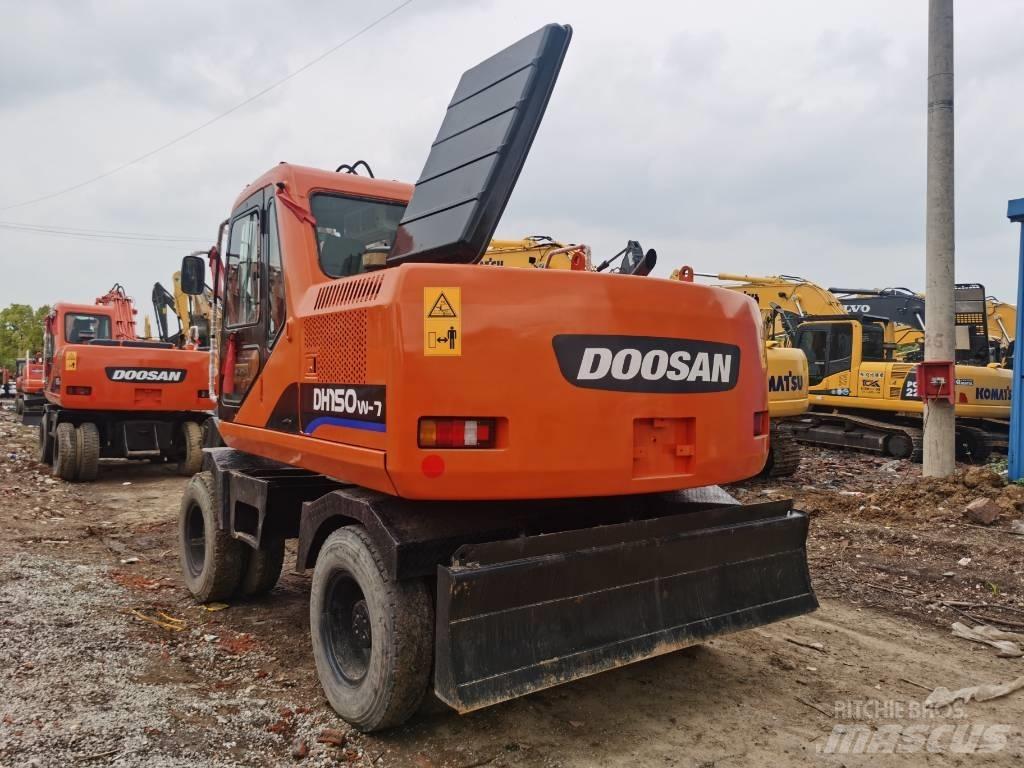 Doosan DH 150 W-7 Bageri na kotačima