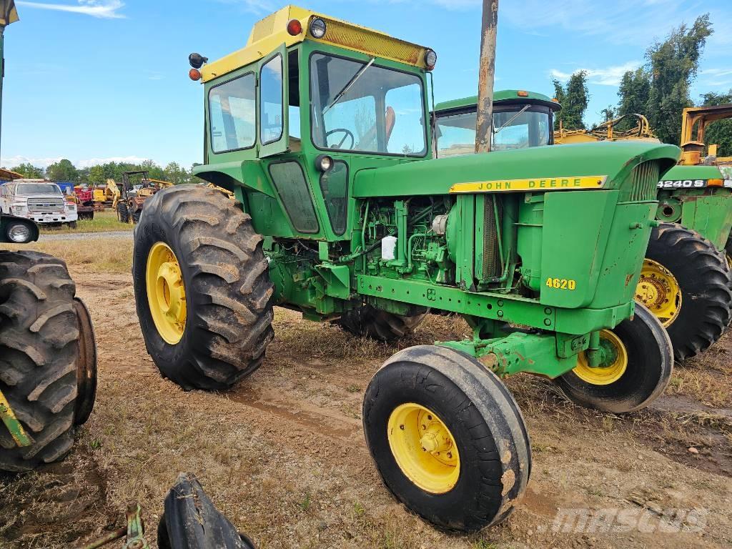 John Deere 4620 Traktori