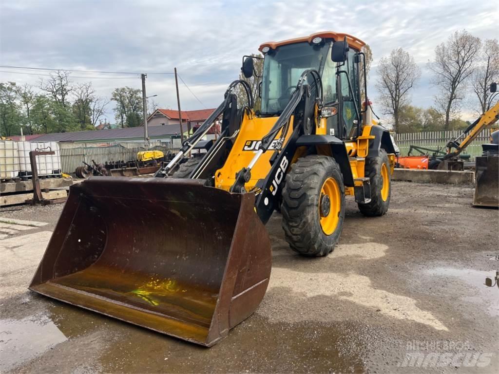 JCB 411 T4 Građevinarstvo – ostalo