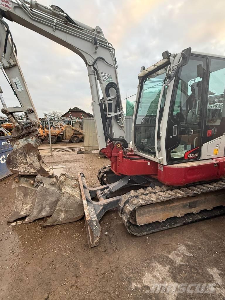 Takeuchi TB 257 FR Mini bageri <7t
