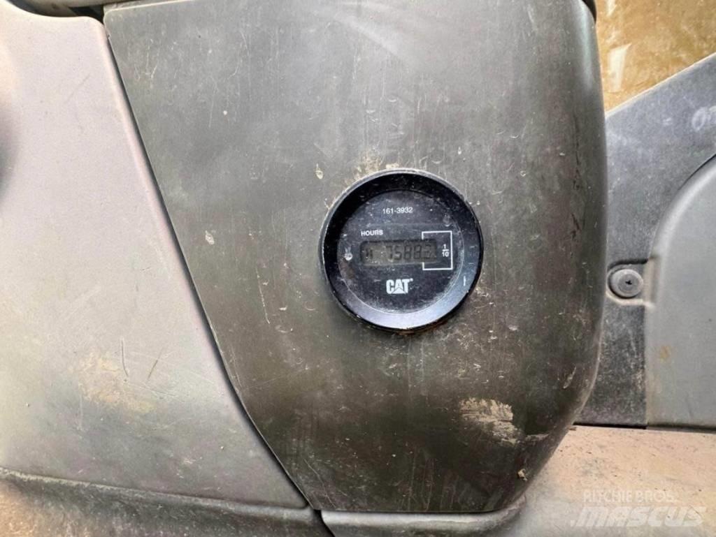 CAT 320 D Bageri gusjeničari
