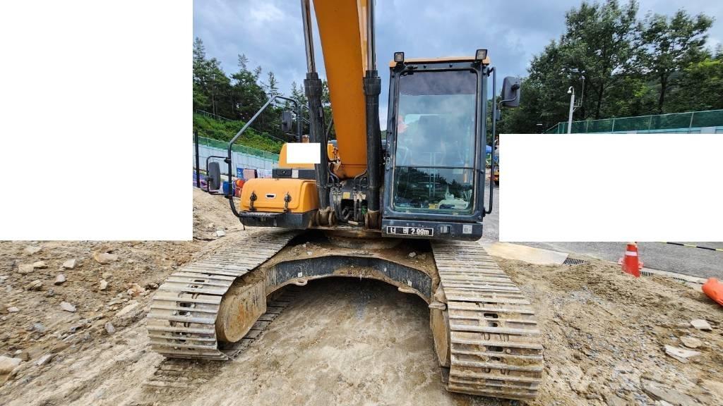 Hyundai HX 220 Bageri gusjeničari