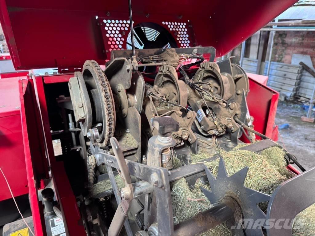 Massey Ferguson 1842 Balirke za kockaste bale